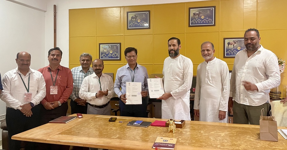 BAIF signs MoU with Vaidic Dharma Sansthan (Art of Living Foundation) for Indigenous Breed Conservation